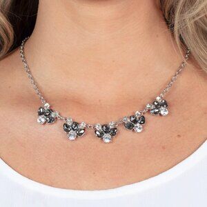 Paparazzi Jewelry Accessories - Envious Elegance - Silver Necklace - Vintage